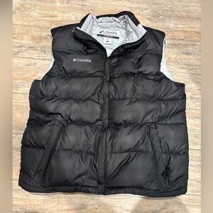 Columbia Men’s Black Puffer Vest Size Large 60% Down 40% Feathers